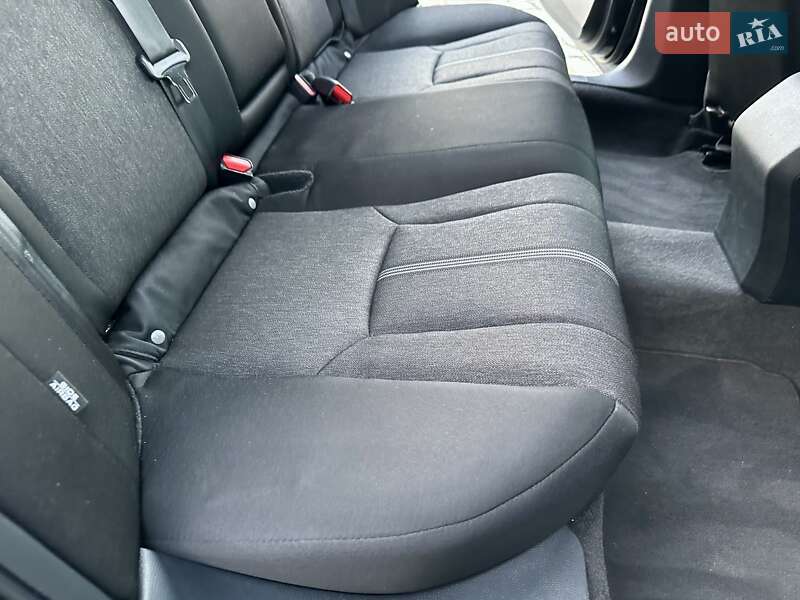 Седан Honda Accord 2023 в Киеве