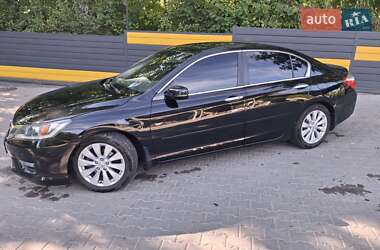 Седан Honda Accord 2015 в 