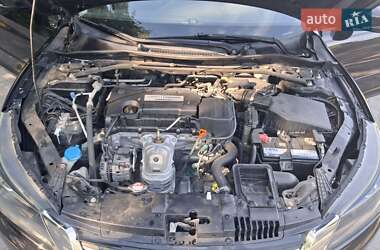 Седан Honda Accord 2015 в 