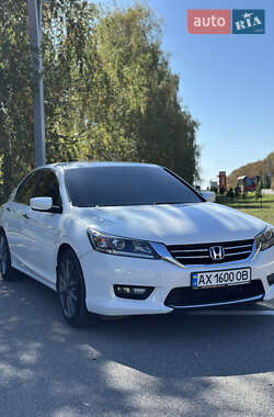Седан Honda Accord 2014 в Харькове