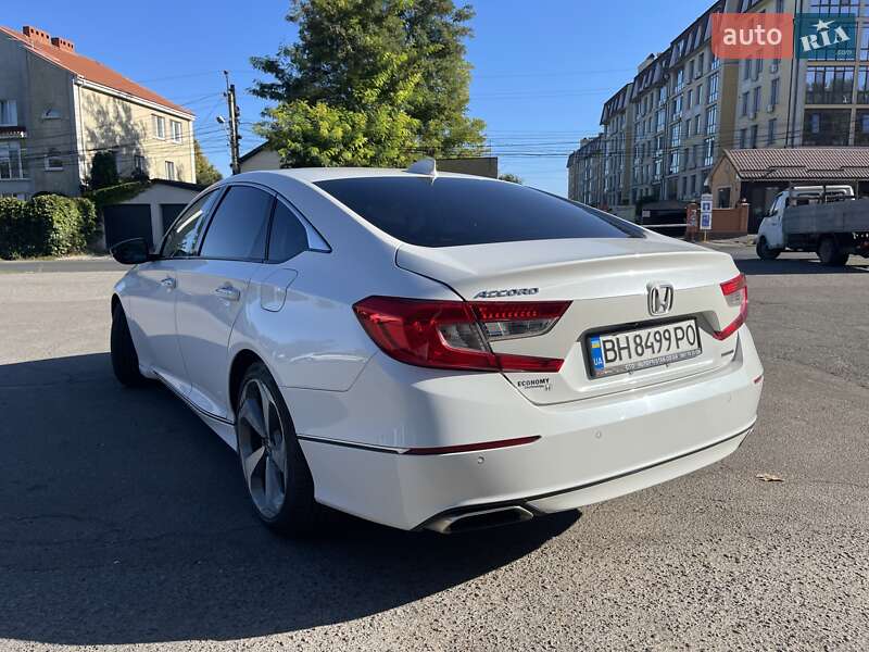 Седан Honda Accord 2018 в Одессе