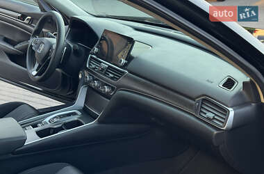 Седан Honda Accord 2020 в 