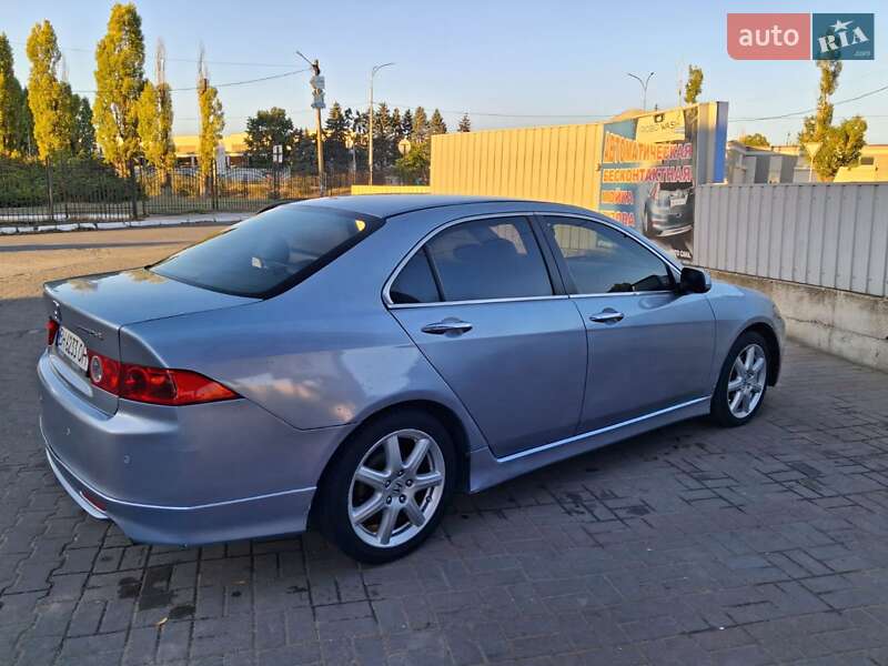 Седан Honda Accord 2004 в Черноморске