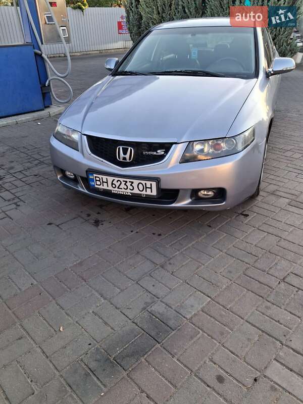 Седан Honda Accord 2004 в Черноморске