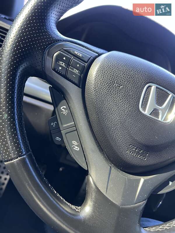 Седан Honda Accord 2012 в Києві