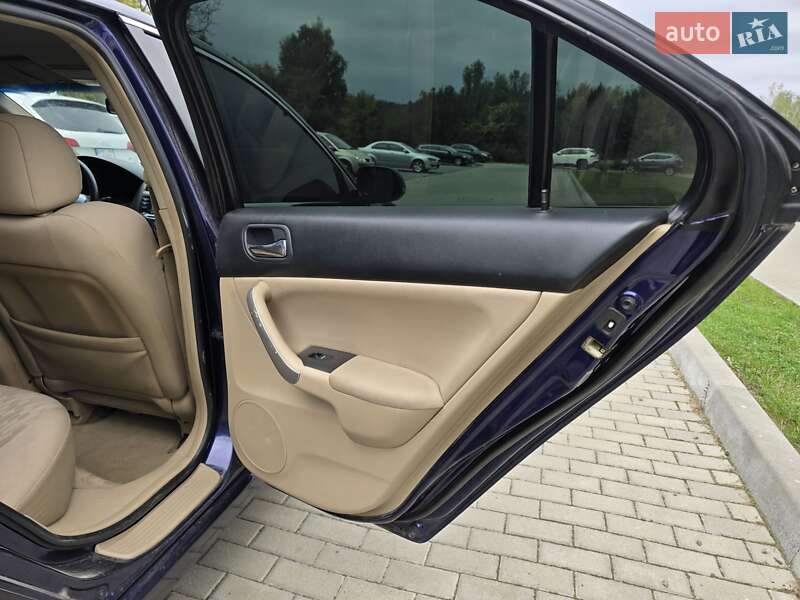 Седан Honda Accord 2003 в Львове