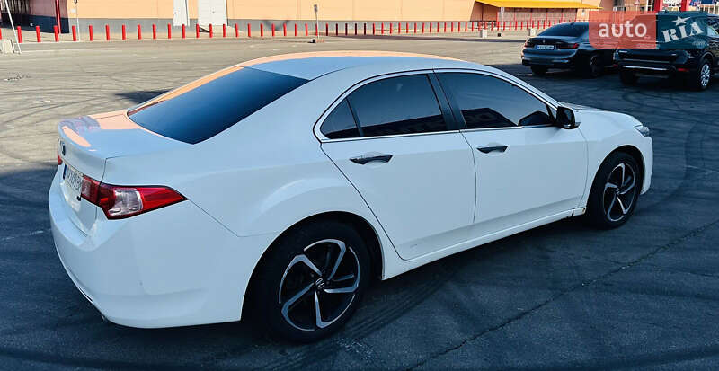 Седан Honda Accord 2011 в Киеве