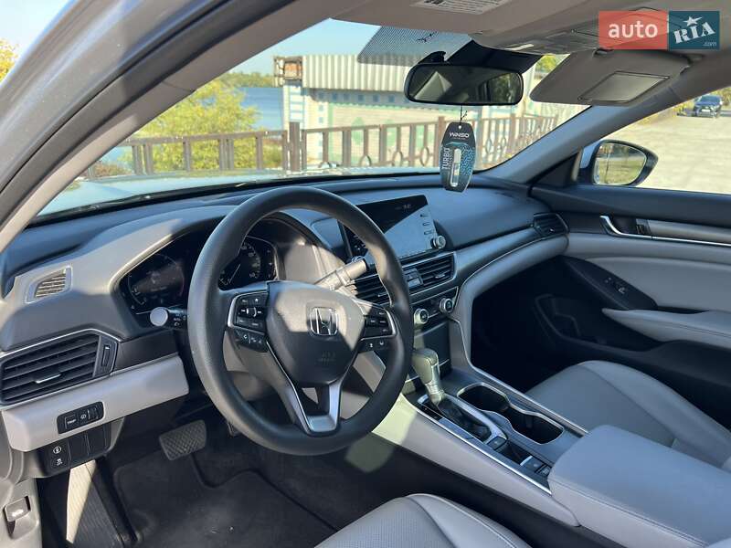Седан Honda Accord 2019 в Дніпрі