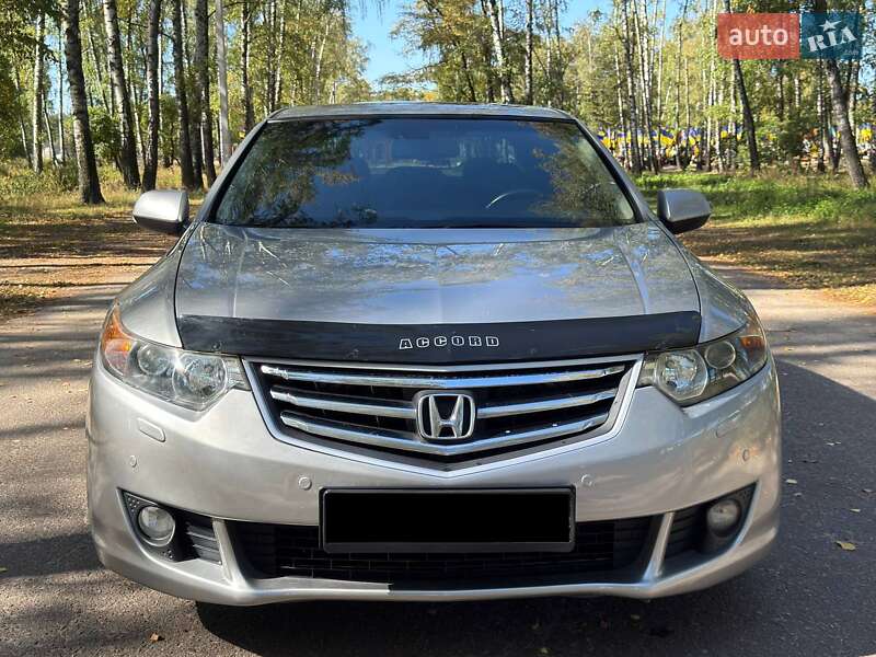 Седан Honda Accord 2011 в Ахтырке