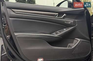 Седан Honda Accord 2018 в 