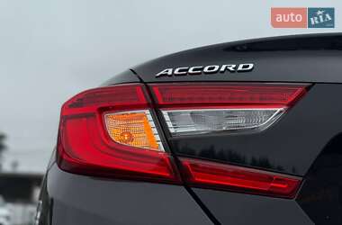 Седан Honda Accord 2018 в 