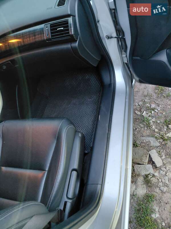 Седан Honda Accord 2013 в Сребном