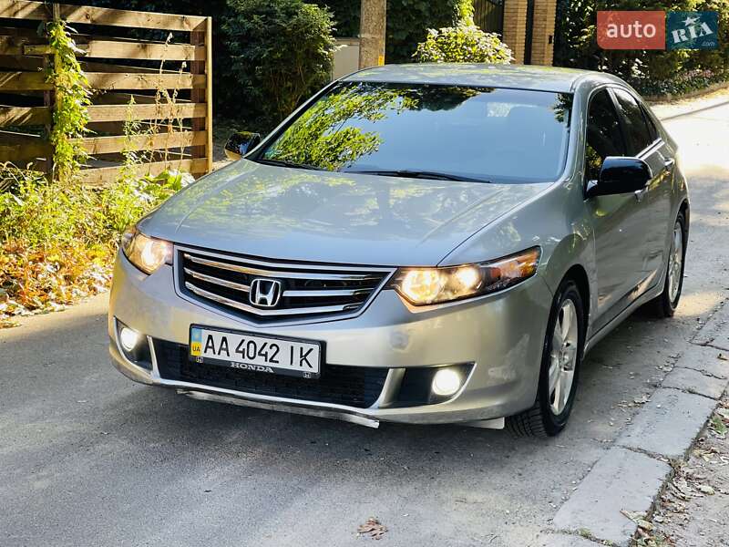 Седан Honda Accord 2008 в Киеве