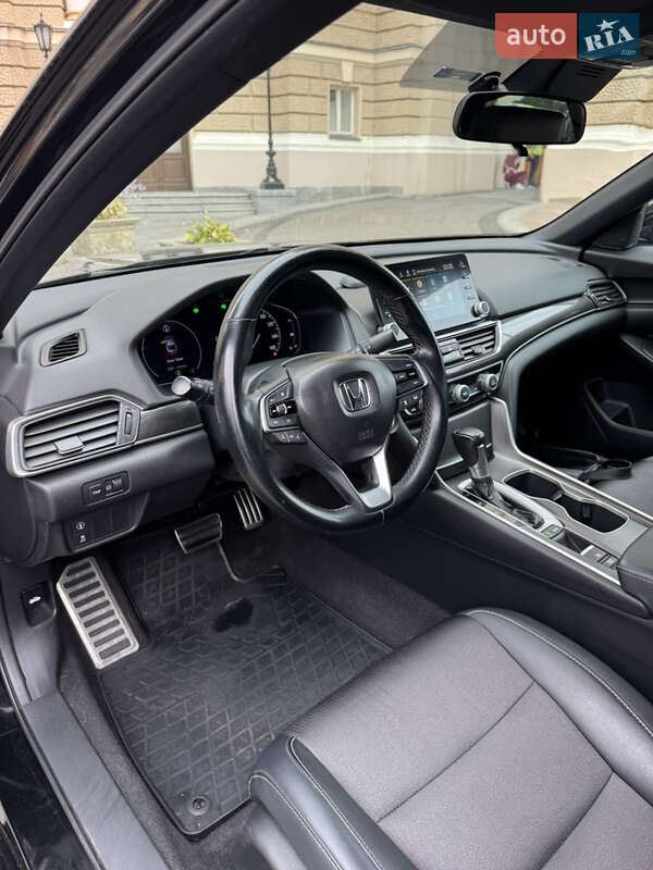 Седан Honda Accord 2018 в Одессе