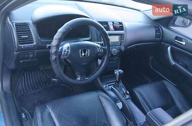 Седан Honda Accord 2005 в  фото 6 Седан Honda Accord 2005 в