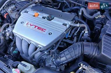 Седан Honda Accord 2005 в  фото 5 Седан Honda Accord 2005 в