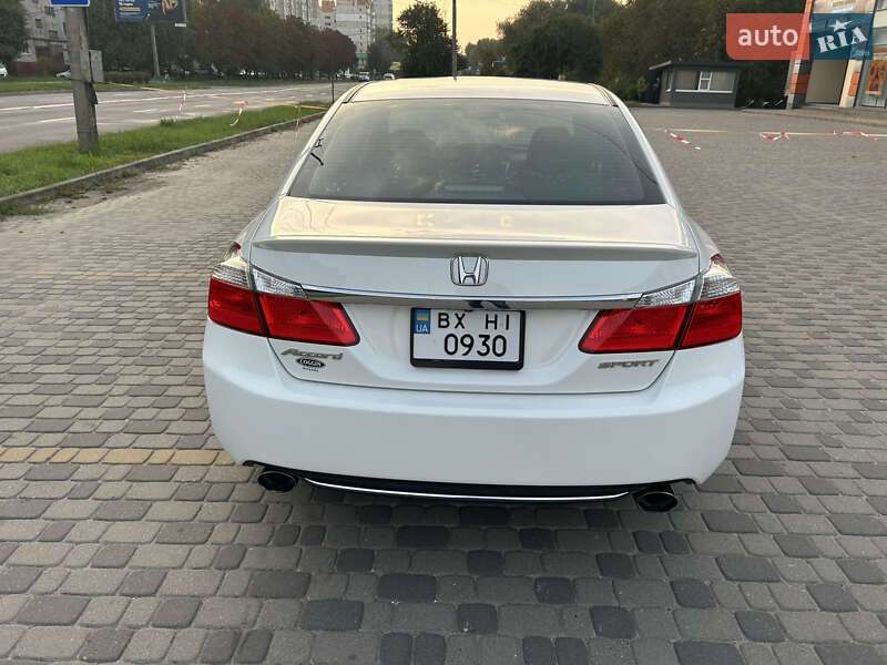 Седан Honda Accord 2015 в Хмельницькому