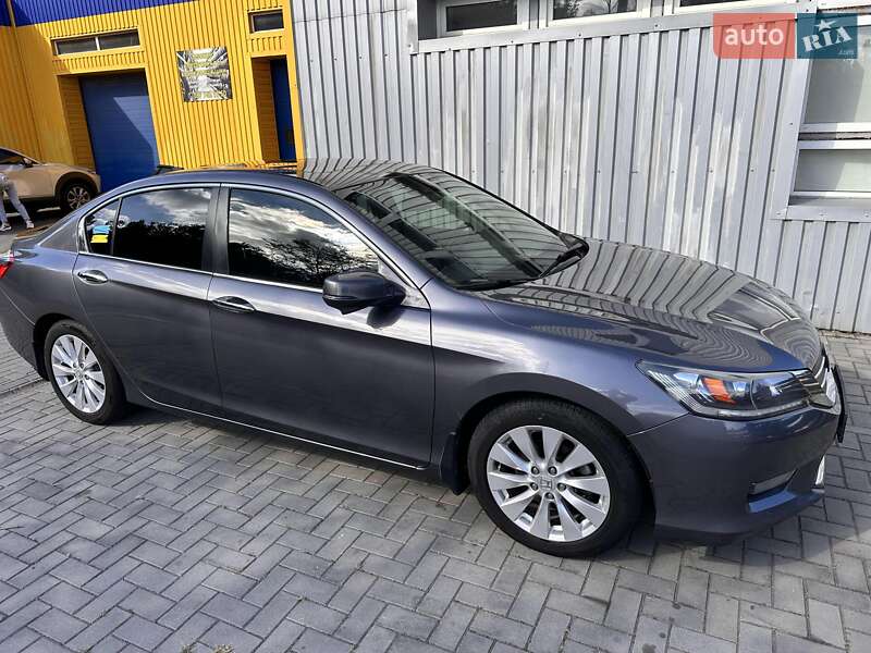 Седан Honda Accord 2015 в Запоріжжі