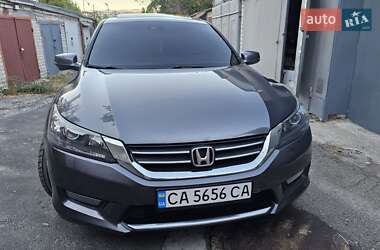Седан Honda Accord 2014 в Черкасах