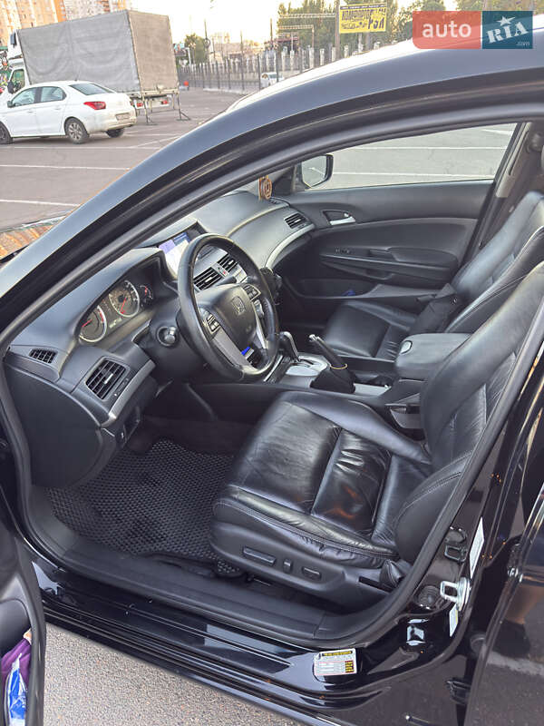 Седан Honda Accord 2012 в Одессе