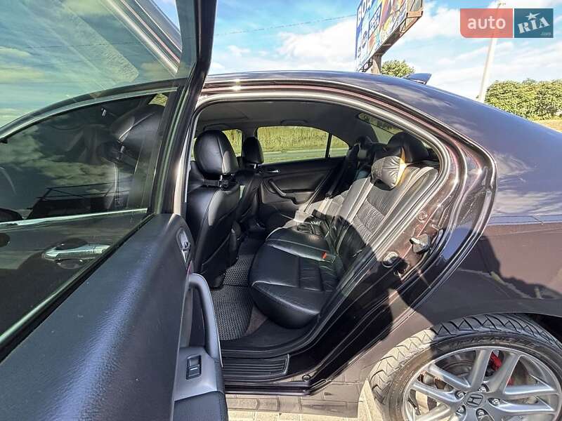 Седан Honda Accord 2006 в Кропивницком