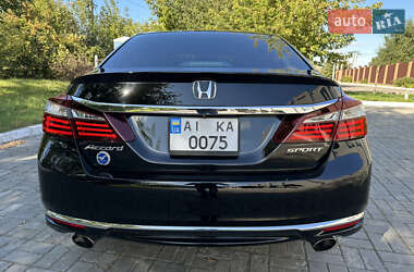 Седан Honda Accord 2015 в 