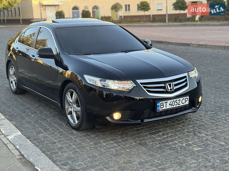 Honda Accord 2011