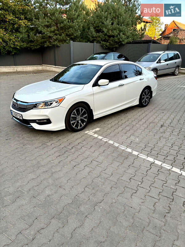 Седан Honda Accord 2017 в Самборе