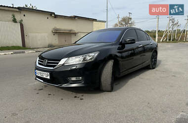 Седан Honda Accord 2013 в 