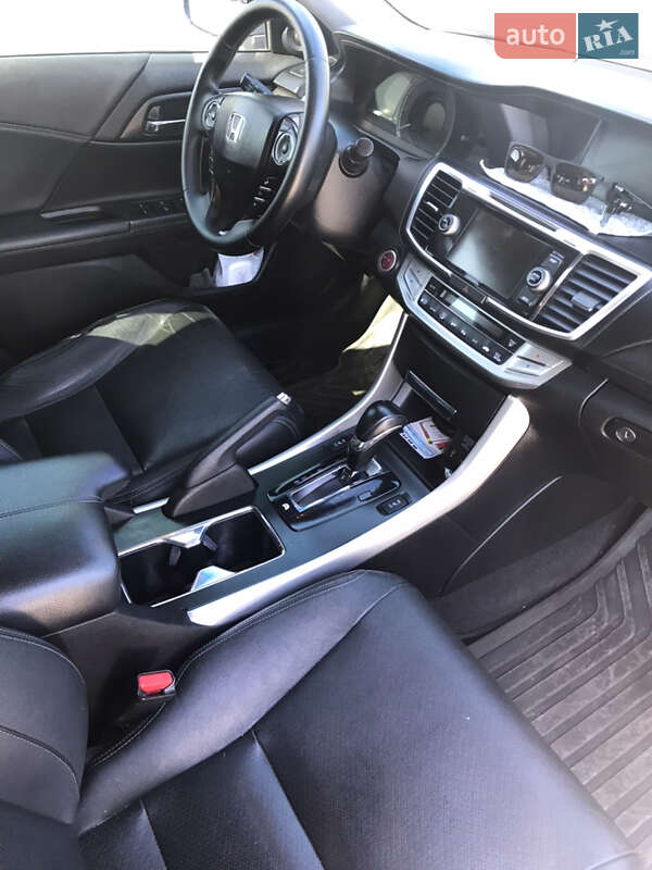 Седан Honda Accord 2014 в Одессе