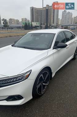 Седан Honda Accord 2022 в 