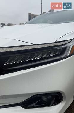 Седан Honda Accord 2022 в 