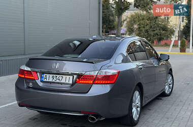 Седан Honda Accord 2014 в 