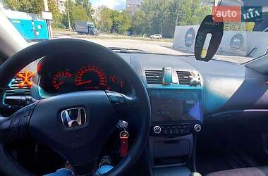Седан Honda Accord 2004 в 