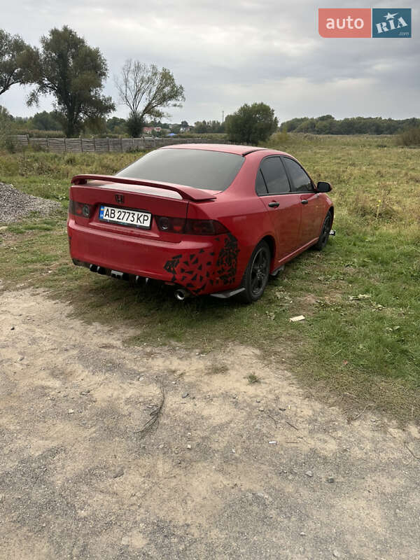 Седан Honda Accord 2004 в Виннице