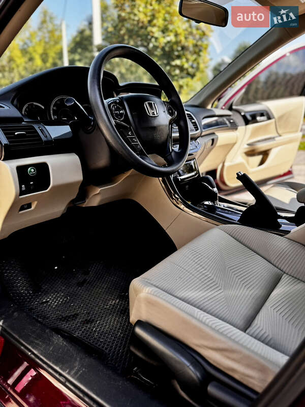 Седан Honda Accord 2016 в Хмельницком фото 7 Седан Honda Accord 2016 в Хмельницком