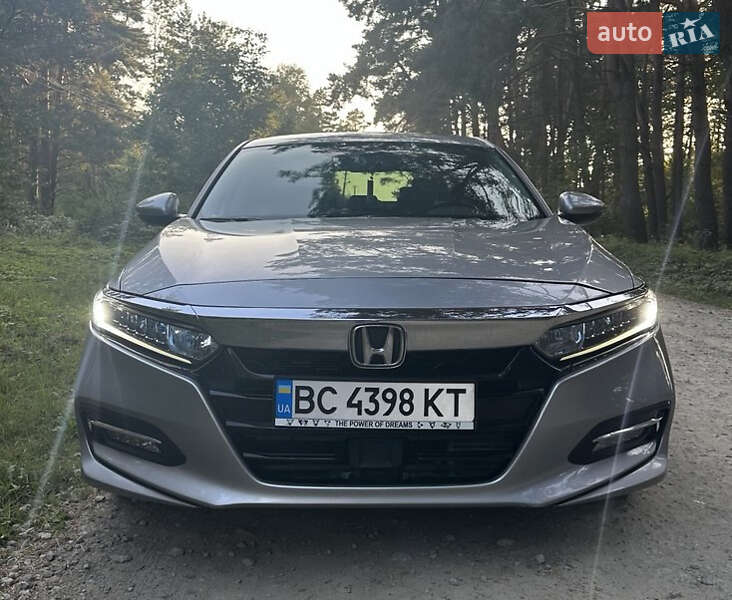 Седан Honda Accord 2018 в Львове