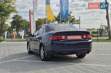 Седан Honda Accord 2004 в 