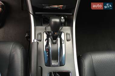 Седан Honda Accord 2013 в 