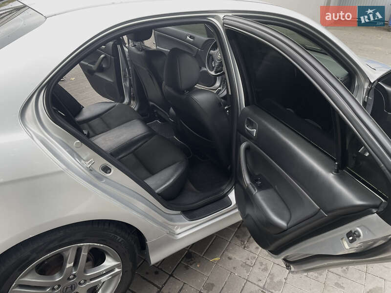 Седан Honda Accord 2008 в Києві