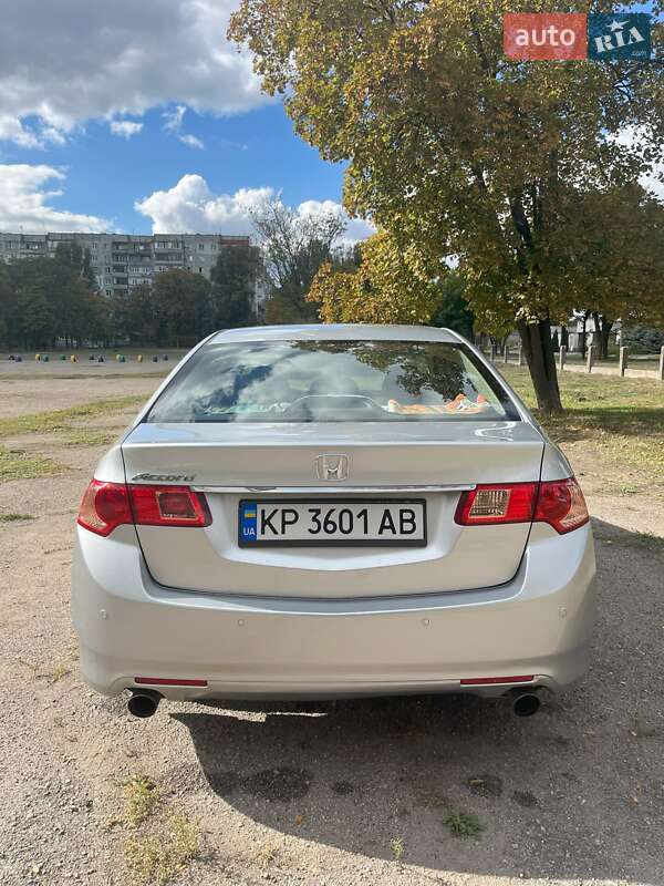 Седан Honda Accord 2011 в Запоріжжі