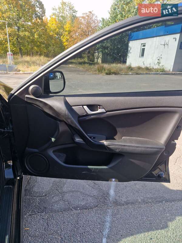 Седан Honda Accord 2010 в Днепре