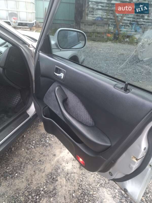 Седан Honda Accord 1998 в Тернополе