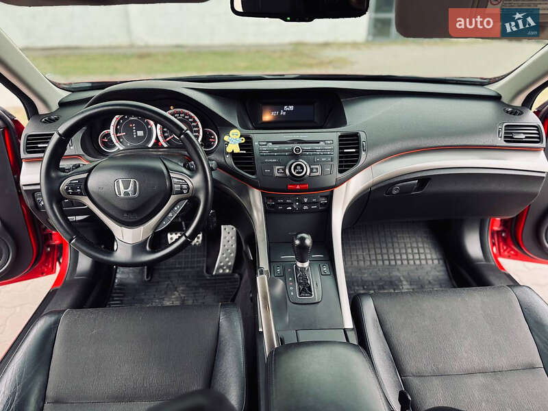 Седан Honda Accord 2008 в Полтаве