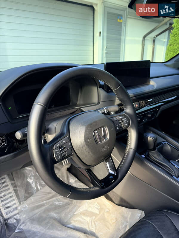 Седан Honda Accord 2024 в Харкові