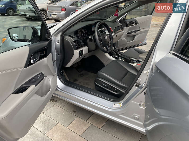 Седан Honda Accord 2017 в Києві