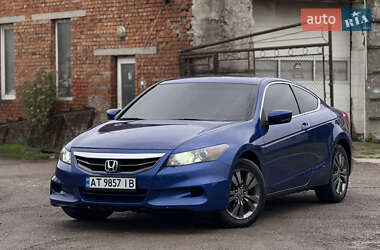 Купе Honda Accord 2011 в Ивано-Франковске