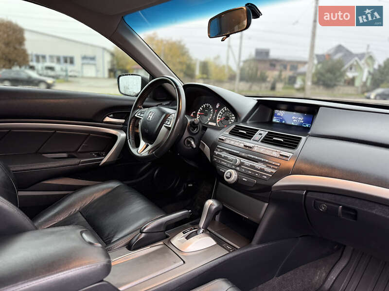 Купе Honda Accord 2011 в Ивано-Франковске