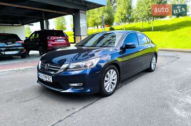 Седан Honda Accord 2015 в 