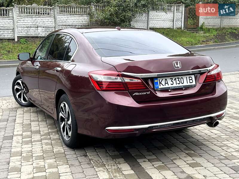 Седан Honda Accord 2017 в Киеве